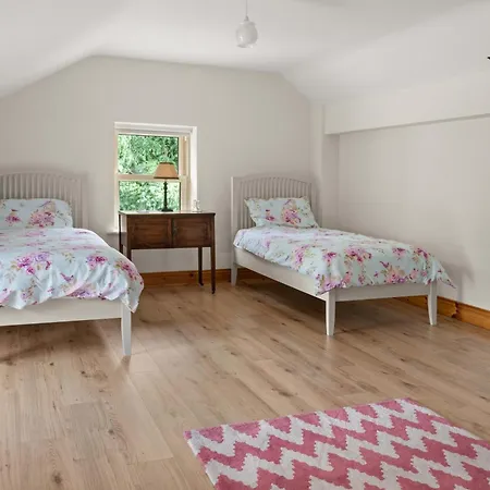 Joe's Corner House *