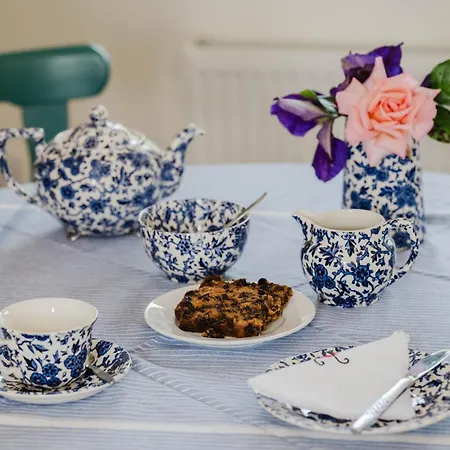 Joe's Corner House *