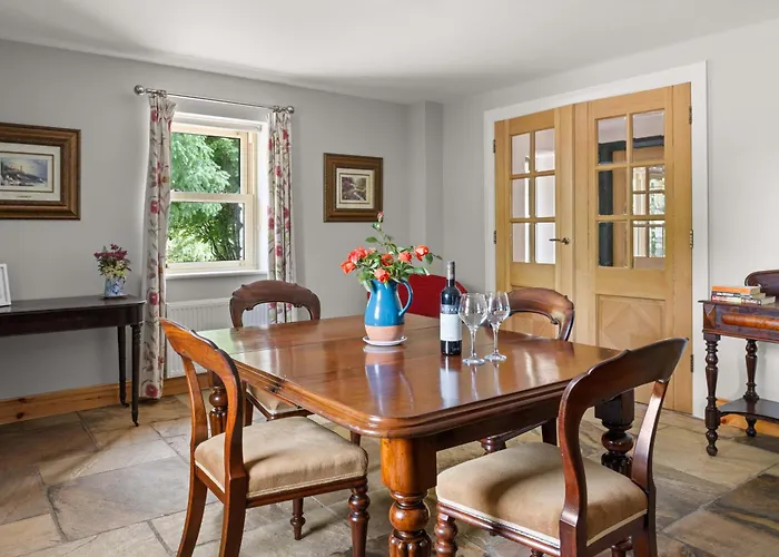 Joe's Corner House * Shanagarry